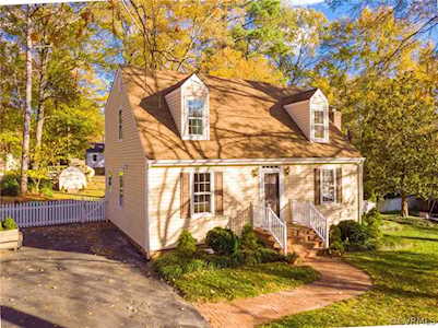 2606 Pleasant Run Dr Henrico, VA 23233