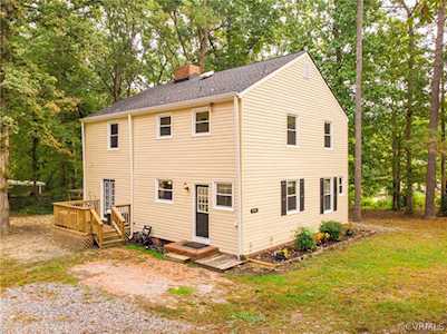 11540 Elmwood Ln Chester, VA 23831