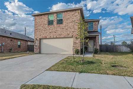 2102 Benjamin Park Missouri City, TX 77489