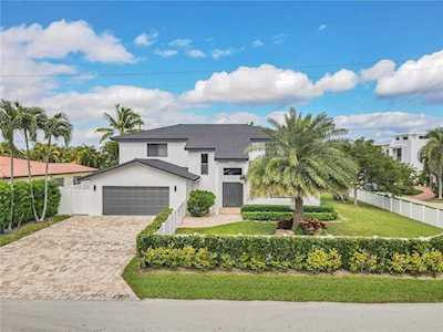 811 SE 31st St Boca Raton, FL 33432