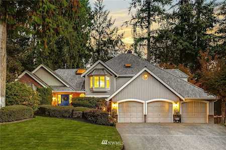 24025 SE 47th Place Sammamish, WA 98029