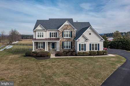 38764 Golden Eagle Place Lovettsville, VA 20180