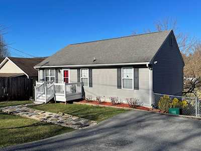 1480 SE Kefauver Roanoke, VA 24014