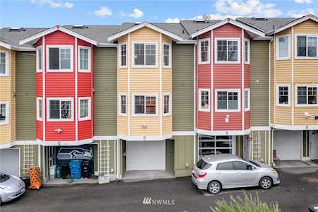 6722 Rainier Ave S #D Seattle, WA 98118