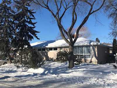 2776 Rothwell St Regina, SK S4N 2E4