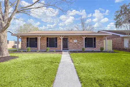 11731 N Marianne Circle Houston, TX 77071