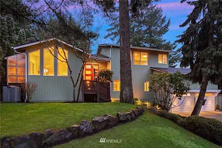 15237 SE 48th Dr Bellevue, WA 98006