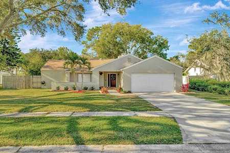 12504 Twisted Oak Dr Tampa, FL 33624