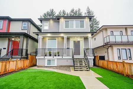 1546 Manning Avenue Port Coquitlam, BC V3B 1K5