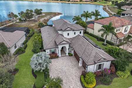 7651 Haddington COVE Lakewood Ranch, FL 34202