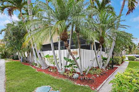 268 Seabreeze Circle Jupiter, FL 33477