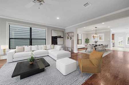 830 W 21st St Houston, TX 77008