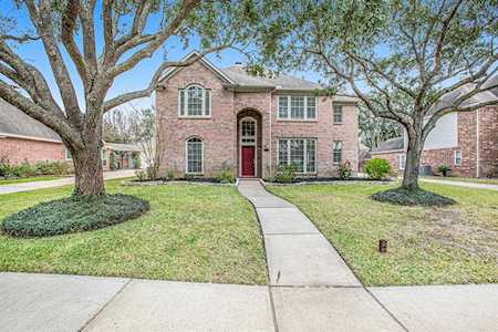 8215 W Copper Village Dr Houston, TX 77095