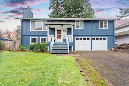 4028 SE Castlewood Dr Port Orchard, WA 98366