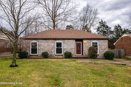 6909 Spourtland Dr Louisville, KY 40228