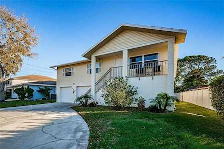 308 Crosswinds Dr Palm Harbor, FL 34683
