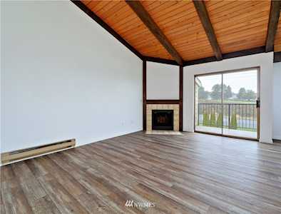 2020 Grant Ave S #M302 Renton, WA 98055