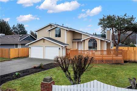 335 Hawthorne Ave S Pacific, WA 98047