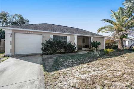 2806 Blossom Lake Dr Holiday, FL 34691