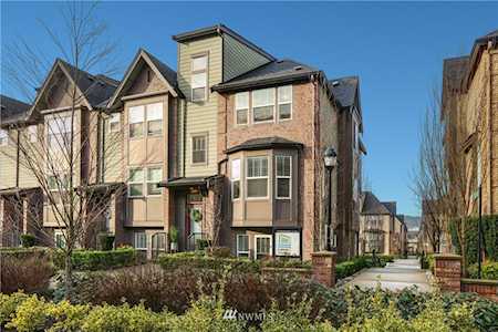 1045 10th Ave NE Issaquah, WA 98029