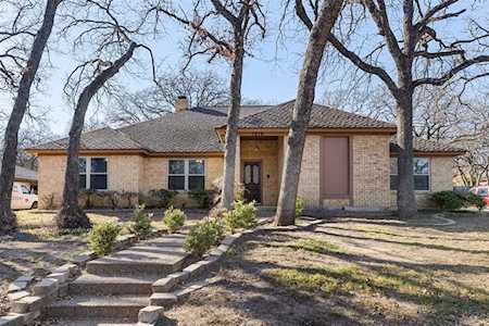 1816 Crooked Lane Fort Worth, TX 76112