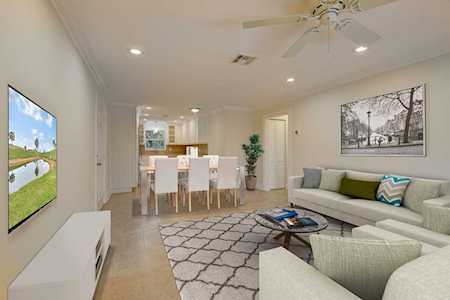 807 NE 1st Street #8w Delray Beach, FL 33483