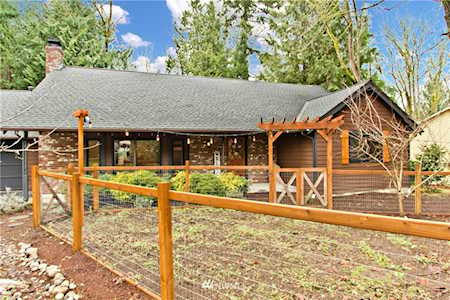 315 Mount Olympus Dr SW Issaquah, WA 98027
