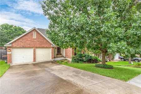3723 Bird House DR Round Rock, TX 78665