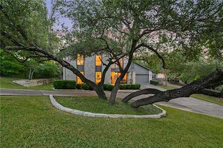 6305 Whitemarsh Valley WALK Austin, TX 78746