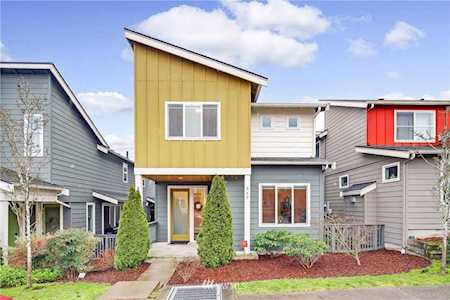 845 SW 96th Place Seattle, WA 98106