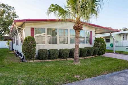 4413 Tucker SQUARE New Port Richey, FL 34652