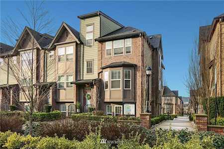 1045 10th Ave NE Issaquah, WA 98029