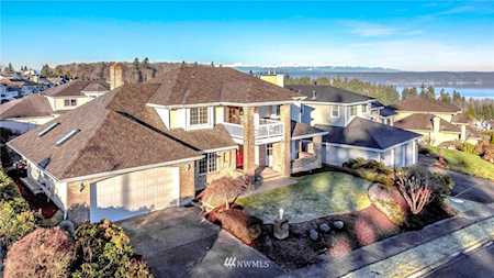 2316 Overview Dr NE Tacoma, WA 98422