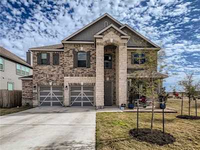 130 Auburn ST Kyle, TX 78640
