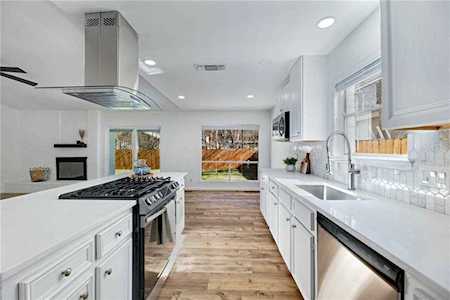 12123 Robin Ridge LN Austin, TX 78750