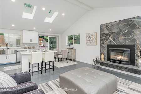 15219 108th Place NE Bothell, WA 98011