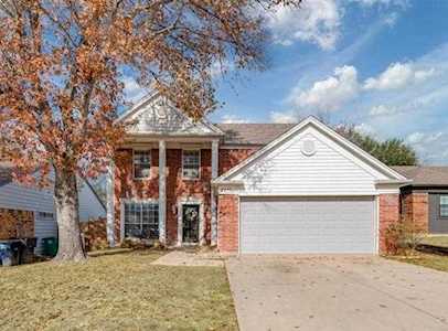 4633 Feathercrest Drive Fort Worth, TX 76137