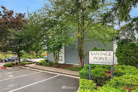 2613 NE 4th St #211 Renton, WA 98056