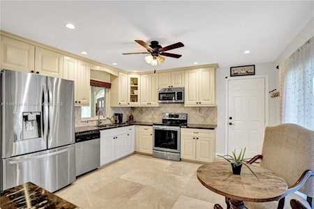 2105 NW 12th St Delray Beach, FL 33445
