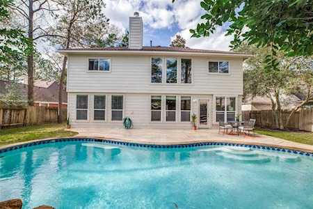 6 S Rambling Ridge Place Conroe, TX 77385