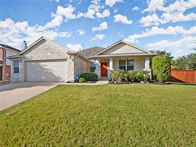 2801 Stonewall Bend CV Pflugerville, TX 78660