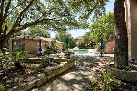7685 Northcross DR #125 Austin, TX 78757