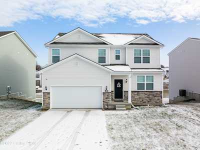 1903 Cherry Glen Dr La Grange, KY 40031