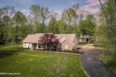 147 Rosswoods Dr Pewee Valley, KY 40056