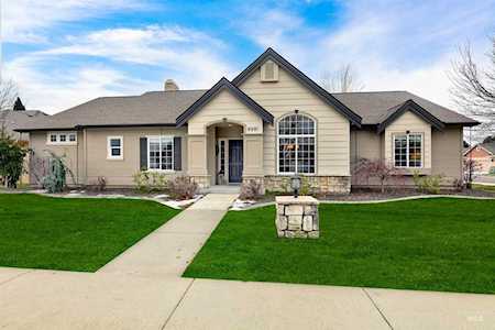4681 W Moon Lake Dr Meridian, ID 83646