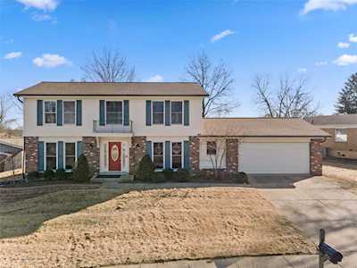 260 Monroe Mill Dr Ballwin, MO 63011