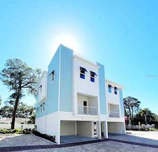 1413 Bayshore Blvd #14 Dunedin, FL 34698