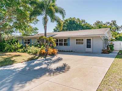 2186 Sunnyside PLACE Sarasota, FL 34239