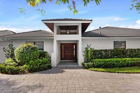 2040 NW 25th Street Boca Raton, FL 33431