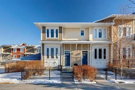 56 Auburn Bay Close Calgary, AB T3M 0Y5